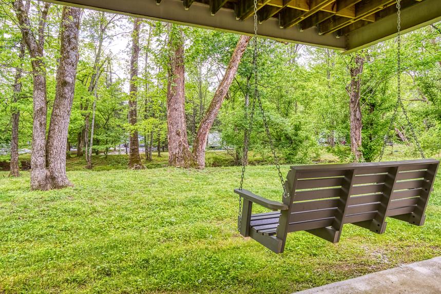 Creekside Cottage
